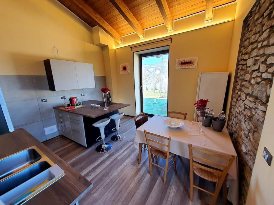 Villa Cristallo Private Apartment Fontanelice エクステリア 写真