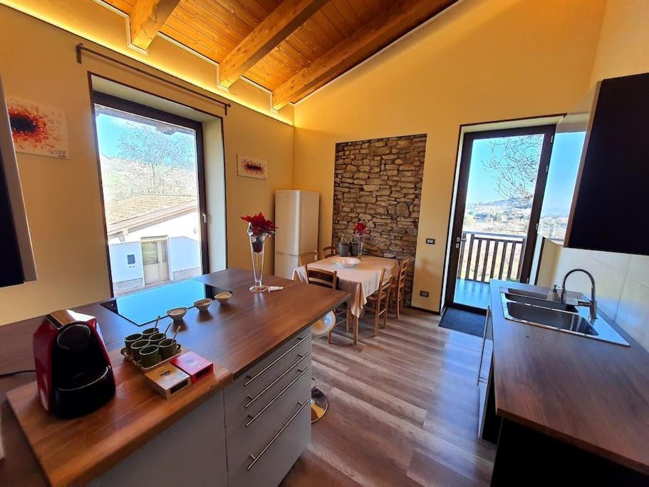Villa Cristallo Private Apartment Fontanelice エクステリア 写真