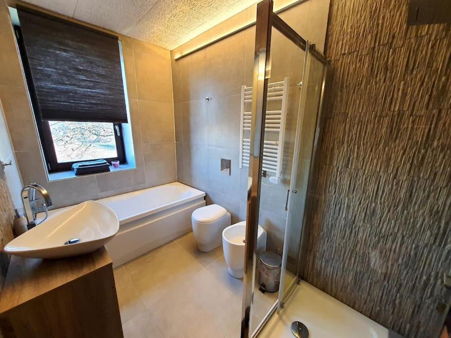 Villa Cristallo Private Apartment Fontanelice エクステリア 写真
