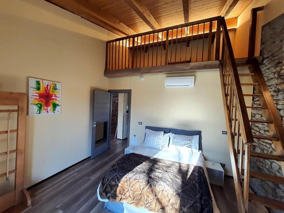 Villa Cristallo Private Apartment Fontanelice エクステリア 写真