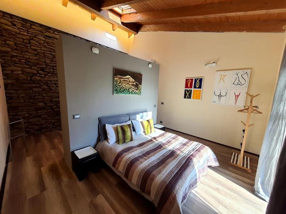 Villa Cristallo Private Apartment Fontanelice エクステリア 写真